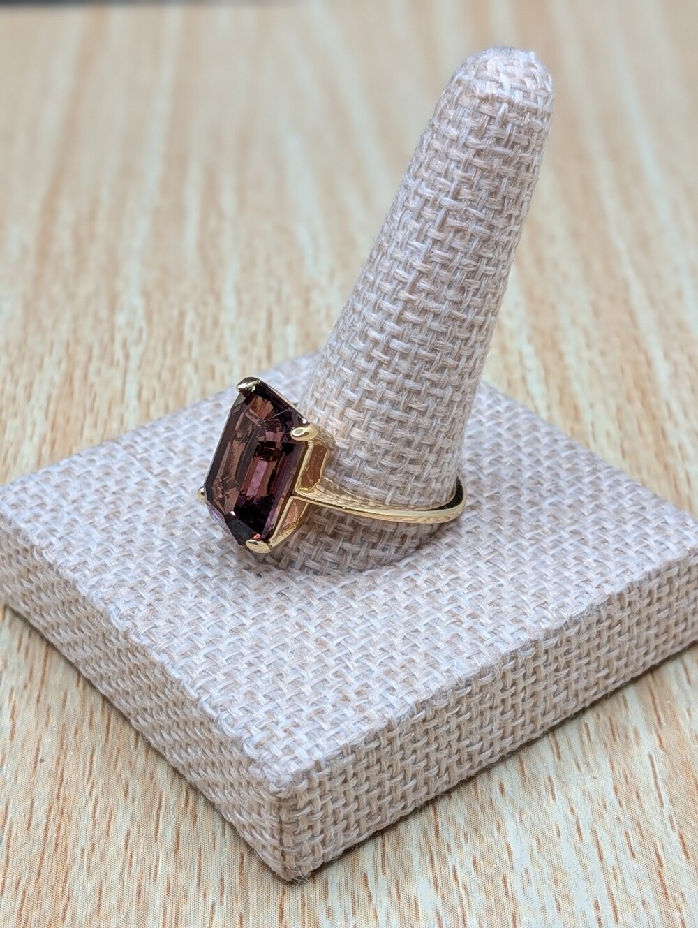 Vintage 18kt Gold Plated Ring - Picture 3 of 5